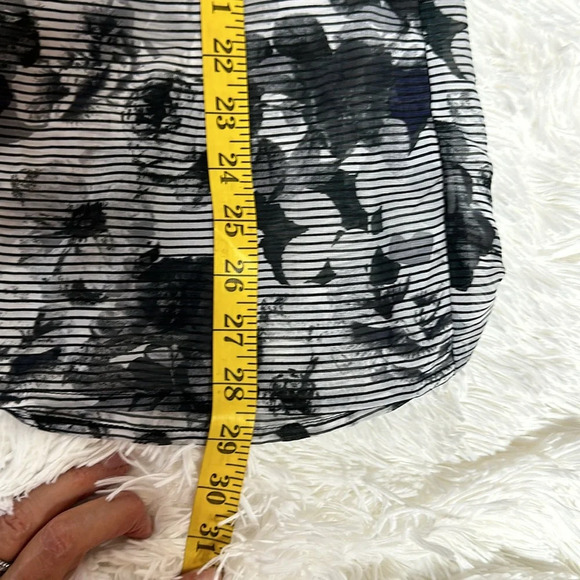 Maurice Semi Sheer Floral Top - Picture 5 of 7